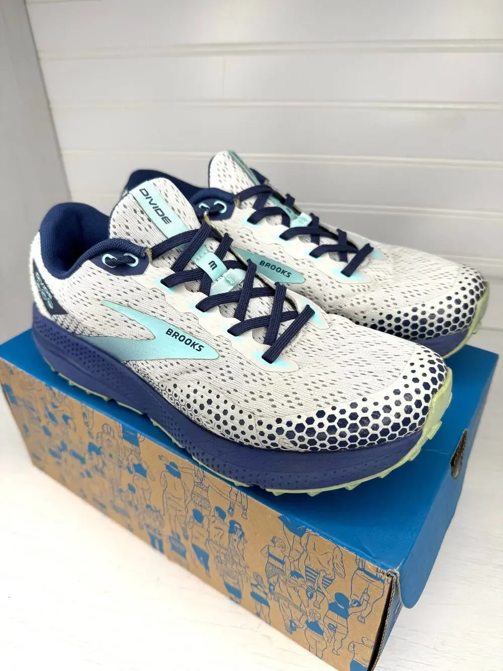 Brooks Divide 3 Women’s Trail Running Shoes Size 8.5 Blue Gray 1203681B006